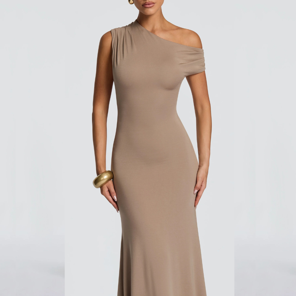 MAXIMA VESTIDO ASIMÉTRICO ESPALDA ABIERTA