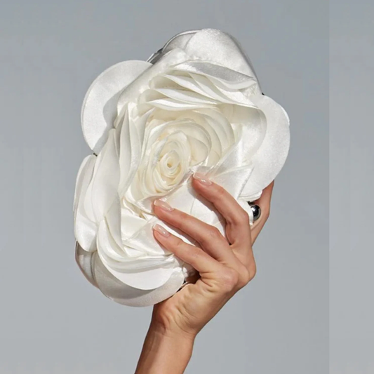 FLORAL CLUTCH FLOR 3D SATINADO